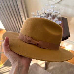 J.Crew Western Fedora Hat with Grosgrain Trim. Cognac color. Size M - L.